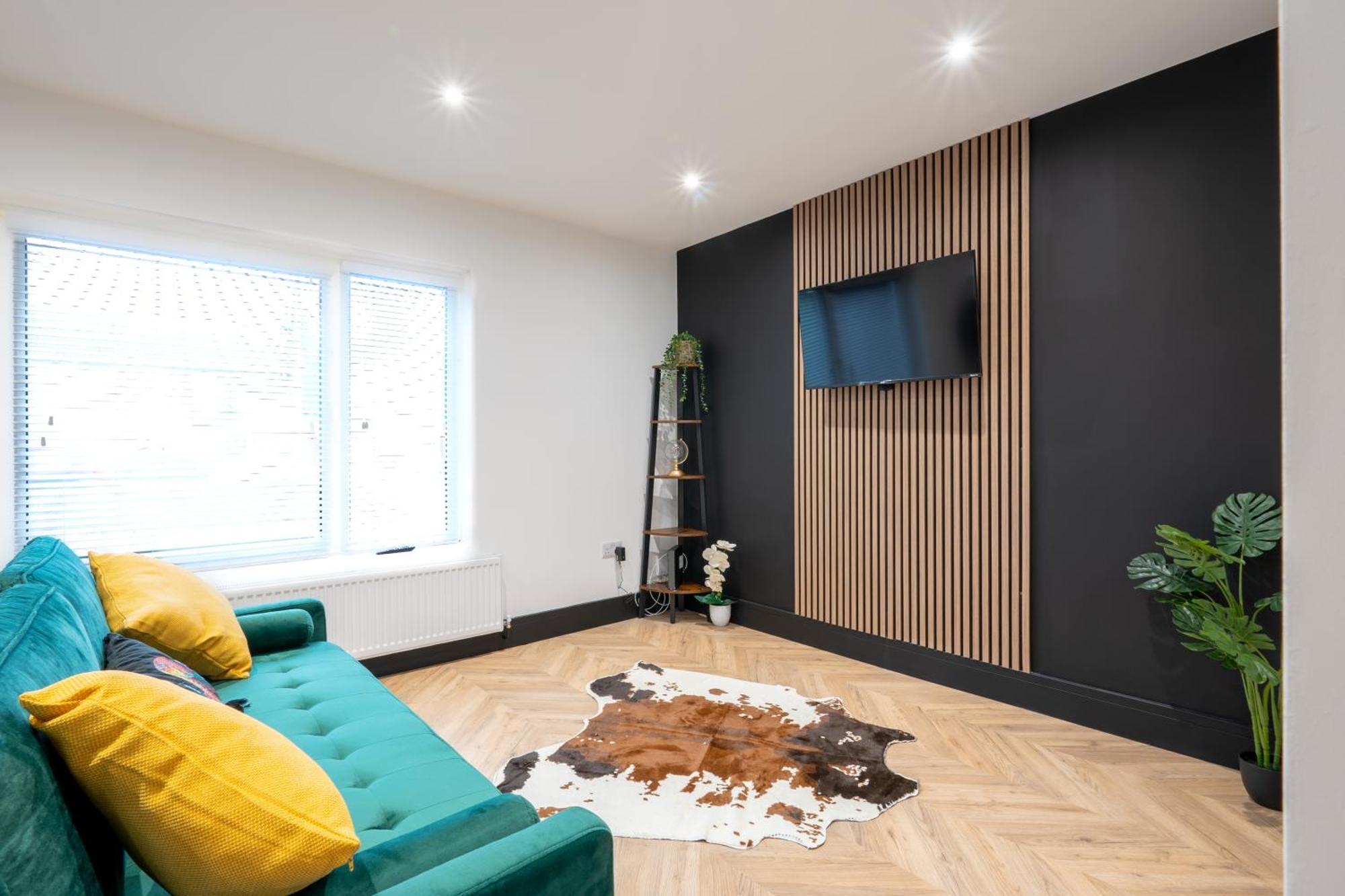 Modern 3Br Home - Private Parking - Tv In Every Bedroom スウォンジー エクステリア 写真